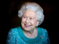 The Guardian: Regina Marii Britanii a făcut presiuni pentru schimbarea unei legi astfel încât averea ei să rămână secretă