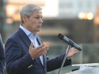 Dacian Cioloș: ”Cresc pensiile, cresc salariile, cresc investiţiile. Atunci, unde e austeritatea?”