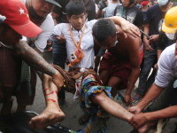 Poliţia a tras asupra manifestanţilor, în Myanmar. Două persoane au murit, 30 au fost rănite