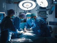 O femeie din SUA a murit după un transplant de plămâni infectați cu coronavirus