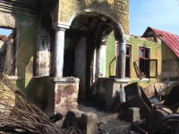 Un bătrân din Dâmbovița a ars de viu în propria casă. ”Ardea tot satul, nu glumesc”
