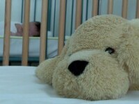 Legea educației sexuale așteaptă de 3 luni în Parlament. Între timp, avem tot mai multe mame minore