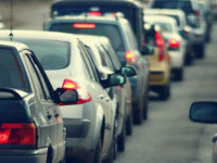 Primăria Capitalei spune că nu va introduce nicio taxă de poluare pentru mașinile din București