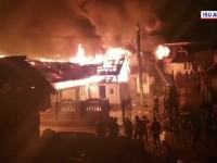 Incendiu într-o localitate din Argeș. Focul a distrus totul pe 400 de metri pătrați