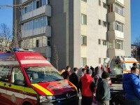 O tânără a murit după ce s-a aruncat de la etaj, în Slatina. „Cum să-ți lași tu copilul?!”