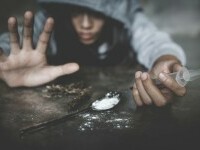 (P) Consumul de droguri in randul tinerilor a luat amploare in Romania! Cum putem preveni?