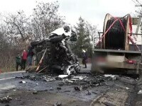 O autoutilitară s-a făcut zob pe șoseaua de centură a orașului Târgu Mureș. Șoferul a murit