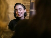 Lily Collins a surprins primul Crăciun al fiicei sale, Tove, în imagini emoționante. FOTO