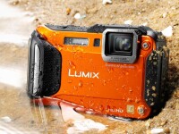 Panasonic Lumix la CES 2013: Camera foto extrema FT5, care rezista in apa si la inghet