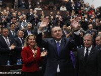 Premierul Turciei a facut senzatie. Si-a trimis holograma la o sedinta, sa vorbeasca in locul sau
