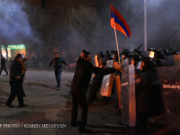 proteste in fata consulatului rus din Ghiumri, Armenia
