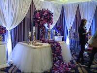Targ de nunti la Cluj-Napoca. Viitorii miri au avut de analizat peste 120 de standuri cu oferte