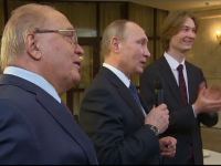 Un student rus s-a intimidat in prezenta lui Putin si a uitat versurile de la un cantec. Reactia liderului de la Kremlin