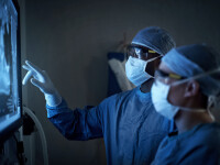 Chirurg ieșean acuzat de malpraxis: „A tăiat bucata sănătoasă”