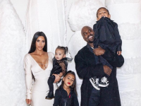 Revista People: Kim Kardashian şi Kanye West aşteaptă al patrulea copil