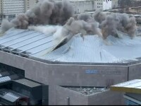 Demolare spectaculoasă a unei arene de baschet. Cum au fost protejate clădirile vecine