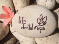 (P) Clinica Life Dental Spa acorda vouchere pentru pacientii noi