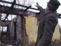 Tată și fiu, rămași fără casă, după ce întreaga gospodărie a fost distrusă într-un incendiu