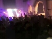 Petrecere cu 500 de participanți într-o biserică veche din Essex. Polițiștii au fost atacați cu sticle în timpul intervenției