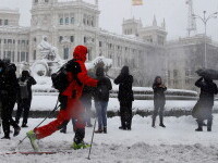 Furtuna Filomena a provocat patru decese în Spania. Localnicii au schiat prin Madrid