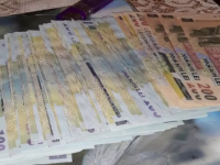 Lovitură pentru românii cu conturi la bănci. Ce va face ANAF începând de luni