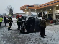 Doi şoferi erau să distrugă o benzinărie din Bistriţa. Doar zidul de protecţie a evitat un dezastru