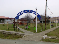 Comuna din România în care oamenii trebuie să facă cerere la primărie pentru a se plimba prin parc