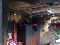 O familie din Neamț cu șase copii a rămas fără adăpost în plină iarnă după ce le-a luat foc casa