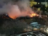 O centrală termică a explodat la Techirghiol. Focul s-a întins pe un kilometru pătrat
