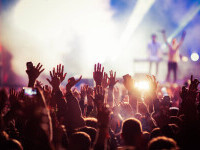 Concertele din 2022. Zeci de concerte și festivaluri sunt programate anul acesta: Sting, Celine Dion, Kiss, Iron Maiden