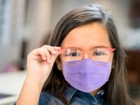 Germania: Numărul copiilor cu miopie ar putea creşte din cauza pandemiei de coronavirus
