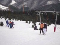 Cum a fost ultima zi din vacanța de Revelion, pe pârtiile de schi. Oamenii mari au redevenit copii, pentru o zi