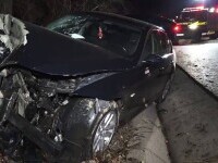 Un șofer a murit în mașină, sub privirile rudelor. Autoturismul a fost spulberat în timpul unui popas