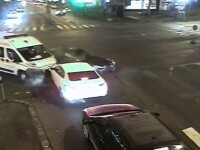 Accident cu ambulanță, în Timișoara. Șoferița unei mașini lovite, singura băută