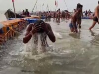 Indieni în Gange