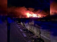 Casă distrusă de flăcări în Neamț, de la o lumânare nesupravegheată