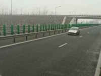 Șoferiță din Arad, amendată și lăsată fără permis după a circulat pe contrasens pe autostrada Arad-Nădlac