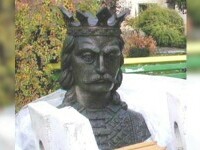 Un bust al lui Ștefan cel Mare a dispărut de sub ochii autorităților din Tecuci. De 19 ani așteptau ocazia să îl amplaseze