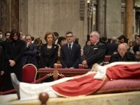 funeralii papa benedict al XVI-lea