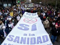 Medicii și asistentele au ieșit în stradă la Madrid. Zeci de mii de oameni acuză guvernul că favorizează sistemul privat