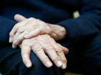 Semnul nebănuit care arată prezența bolii Parkinson. Cercetătorii lituanieni vor testarea printr-o aplicație mobilă