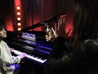 Fii gata să strălucești pe marile scene cu noul HONOR 90, telefonul mobil care te scoate din anonimat!