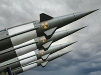 NATO, UE şi SUA condamnă exerciţiile nucleare 