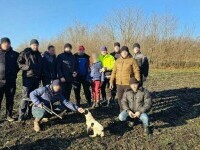 O minoră a fost găsită nevătămată după ce s-a rătăcit în pădure. Alături de copilă a stat un câine