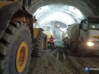 Cum arată primele tuneluri de autostradă din România. S-a săpat deja un kilometru în stâncă