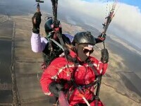 Sezonul de parapantă s-a deschis mai devreme în Iași. Curajoșii au beneficiat de experiențe de neuitat