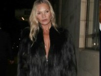 Kate Moss, modelul care a redefinit standardele de frumusețe, a împlinit 51 de ani. GALERIE FOTO