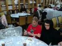 Voluntari bobotează