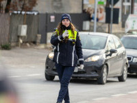 Trafic intens pe DN 1. Coloană de 7 kilometri la Comarnic. Zeci de polițiști dirijează circulația