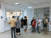 Statul e online, cetățenii la ghișeu. Doar unul din șase români a folosit serviciile digitale oferite de autorități în 2025